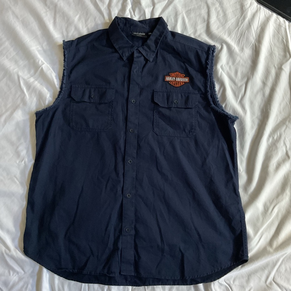 Harley-Davidson Men's 2XL blue sleeveless button up tee